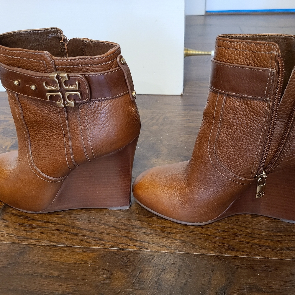 Tory Burch boots - Picture 5 of 5